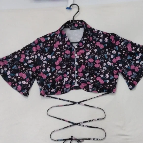 Button Down Crop Top - Picture 4 of 5